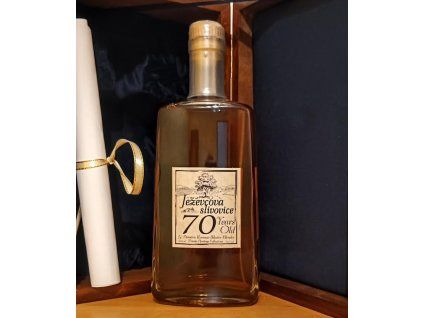 70-ti letá JEZEVCOVA slivovice 1500 ml