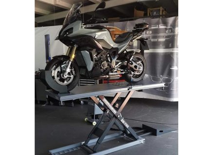 zdvihak na motorky