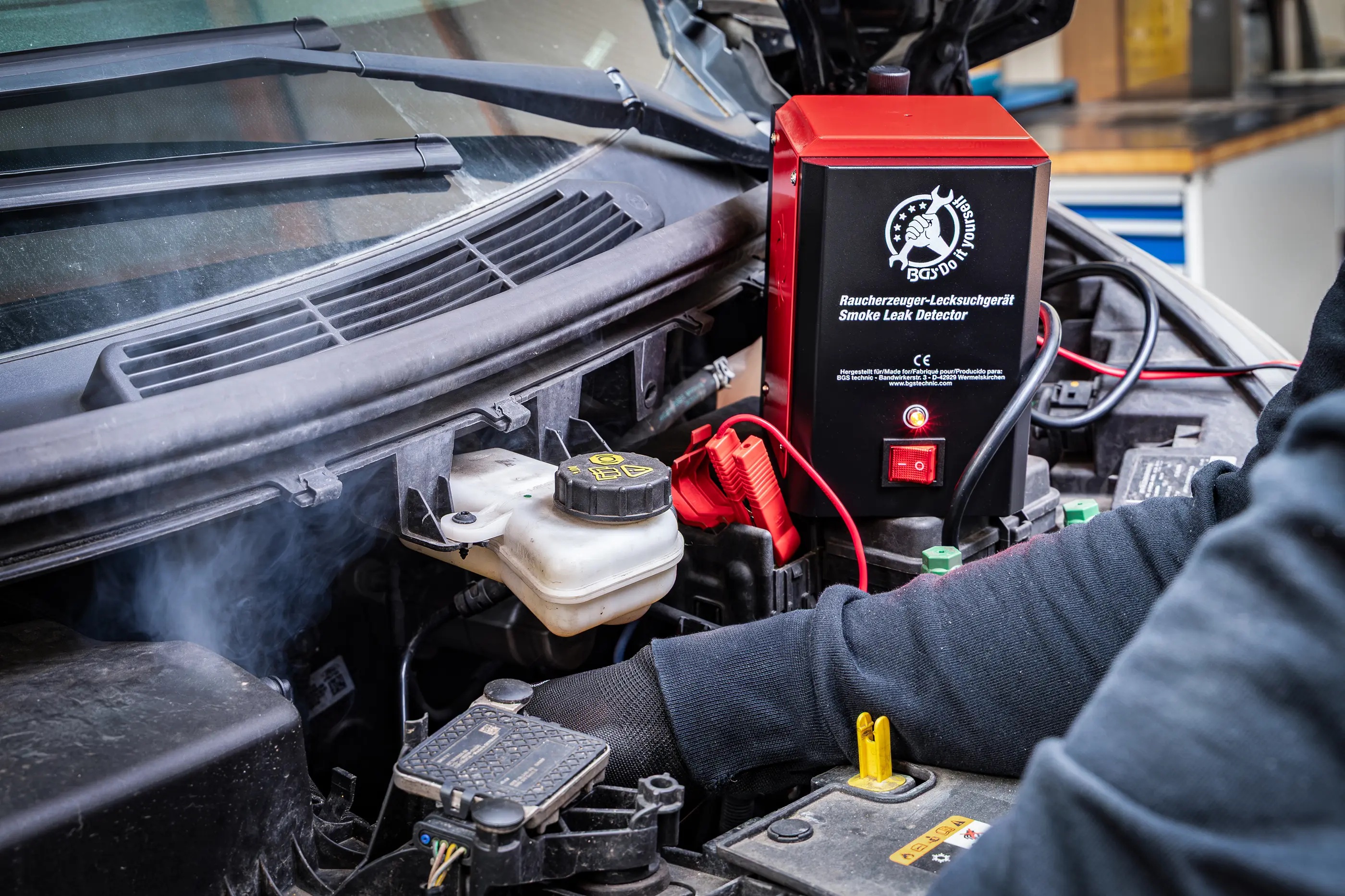 BGS Technics Dymový tester netesností 12 V