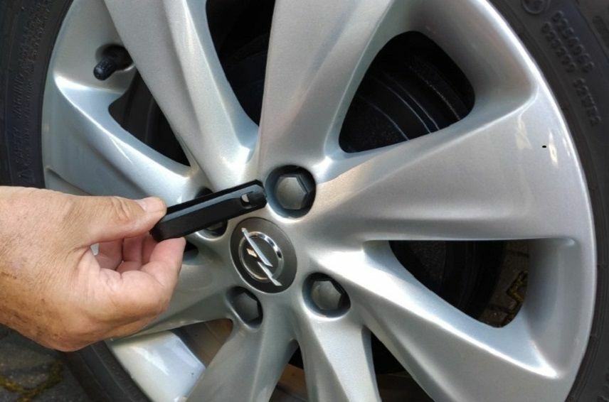 TIP-TOPOL Sťahovák / pinzeta na krytky skrutiek kolies VW, Škoda, Audi, Seat