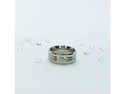 Ocelový prsten pruhy