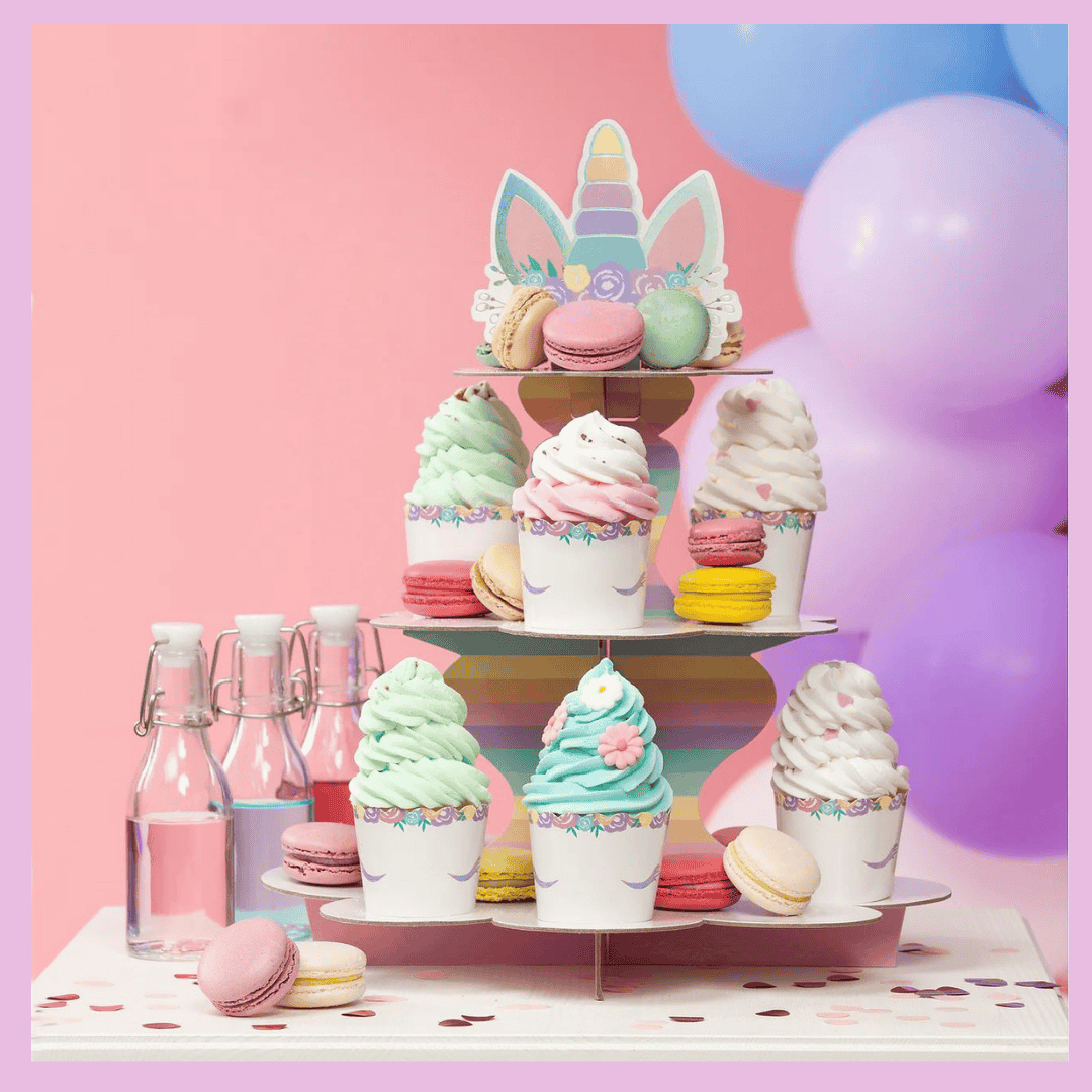 Jaký je rozdíl mezi muffiny a cupcaky? Ozdob si je podle své fantazie!