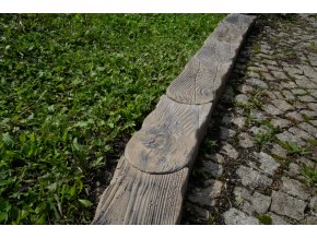 trávníkový lem staré dřevo Ferobet a