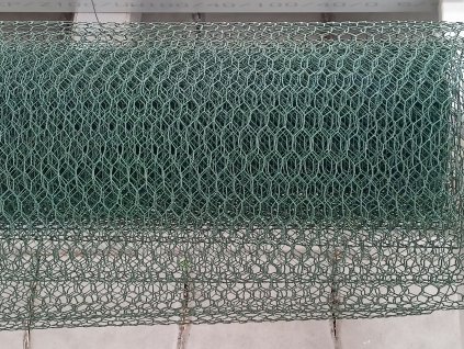 Pletivo drůbeží PVC (1m/25m/role) zelená bužírka  králičí, chovatelské pletivo