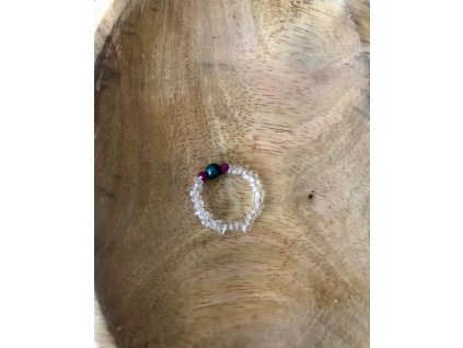 Prstýnek Zakořeněná v sobě