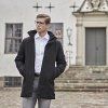 Černý elegantní kabát s nepromokavou úpravou