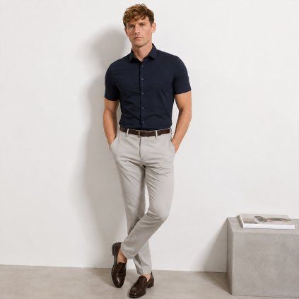 tmavomodra kosela styling