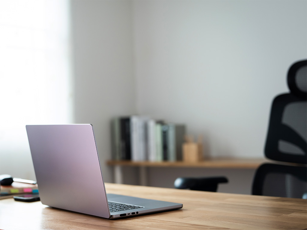 Repasované notebooky pro domácí kancelář – udržitelná cesta