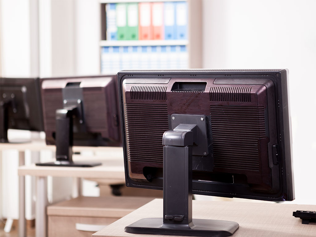 Jak vybrat repasovaný monitor do kanceláře