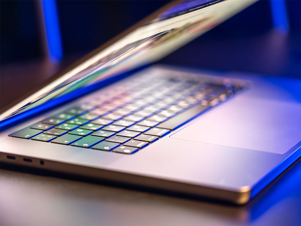 Repasovaný notebook vs. nový – vyplatí se investovat?