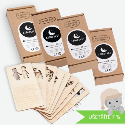 vyřezané dřevěné karty a krabičky