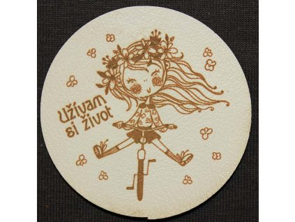 Štítok - Dievča na bicykli  koženkový štítok