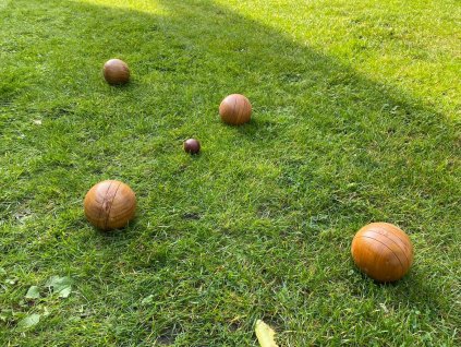 Wooden petanque
