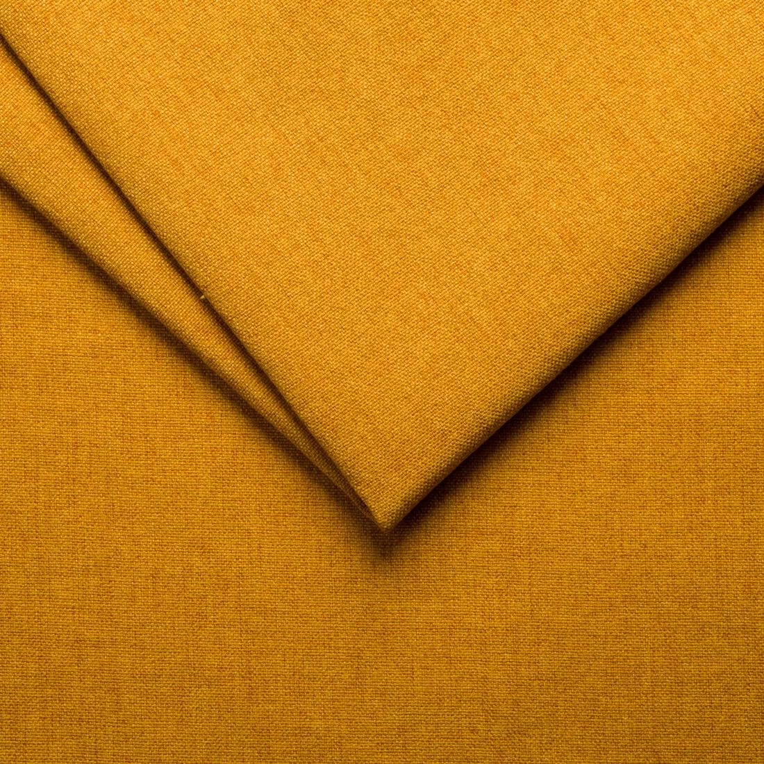 Vode odolná látka COMO WR,  vysoká oderu vzdornosť 100 000 ot., 24 farieb, tkaný vzhľad