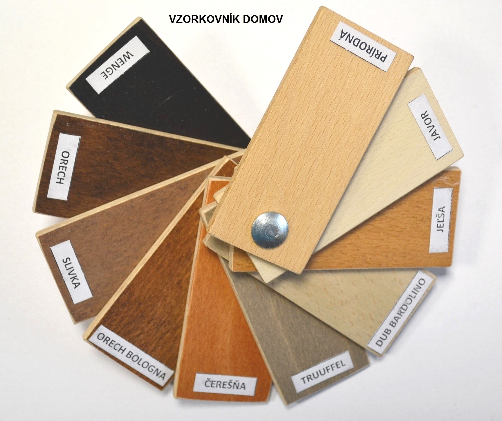 Rôzne dekory a farby podľa výberu