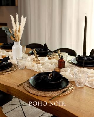Tohle je kolekce, která teď dostává hlavní slovo – Boho Noir. 🖤 Tmavší tóny, vrstvené textury a přírodní detaily, které...