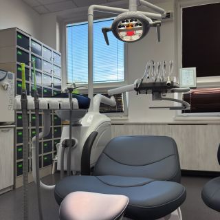 Prošívané polstrování u soupravy 🇮🇹Simple&Smart KISS je velmi pohodlné pro pacienty, a dle našich zkušeností, při správné...