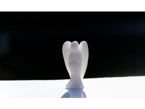 Bílý mléčný křemen anděl léčivý malý 3,5cm/ velký 5cm