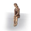 Bronzová socha dívky, sedící, 10×3×4 cm
