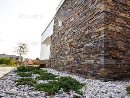 Corner wall cladding with natural stone Slate Skalitz solid panel