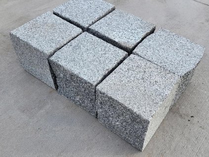 Group of Granite Grey cubes 16×16×16 cm — top & bottom sawn, split sides for robust historic paving.