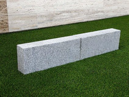 Straight Granite Grey kerb 50×20×10 cm, sawn edges, sandblasted top — durable edging that locks paving in place.