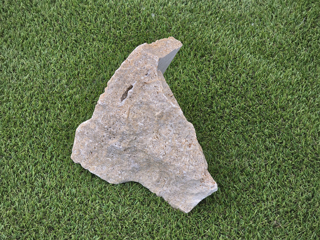 Travertin mandre obkladovy kamen na fasadu rock face roh