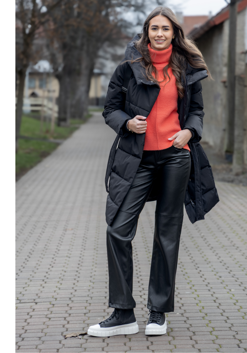 Černá se špetkou chilli