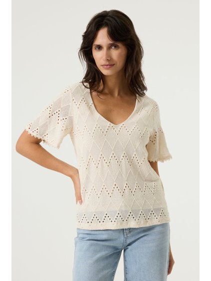 o260007 1448 onmodel front 2000 fec721e5