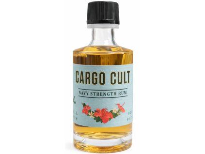 Lahev rumu Cargo Cult