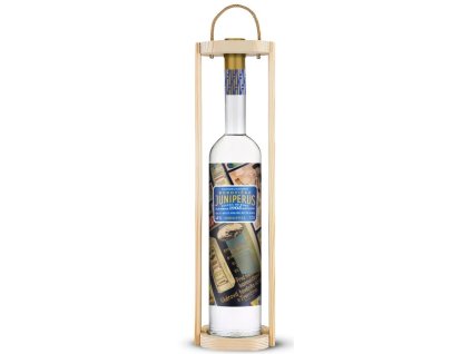 180 1 juniperus drevo c