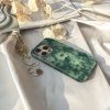 Kryt na iPhone - Blurry greenery