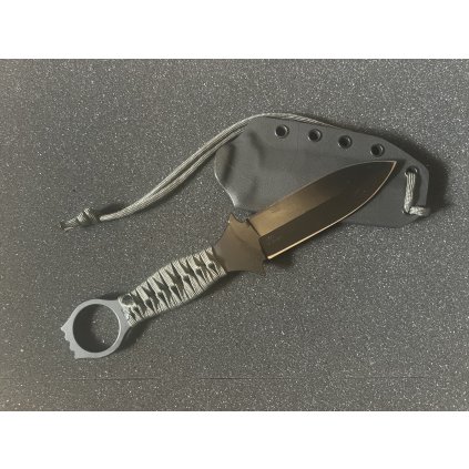 Nůž s pevnou čepelí - GZ Custom Blades - RINGED CLAYMORE DAGGER100 - Armor Black čepel/Paracord wrap gray rukojeť