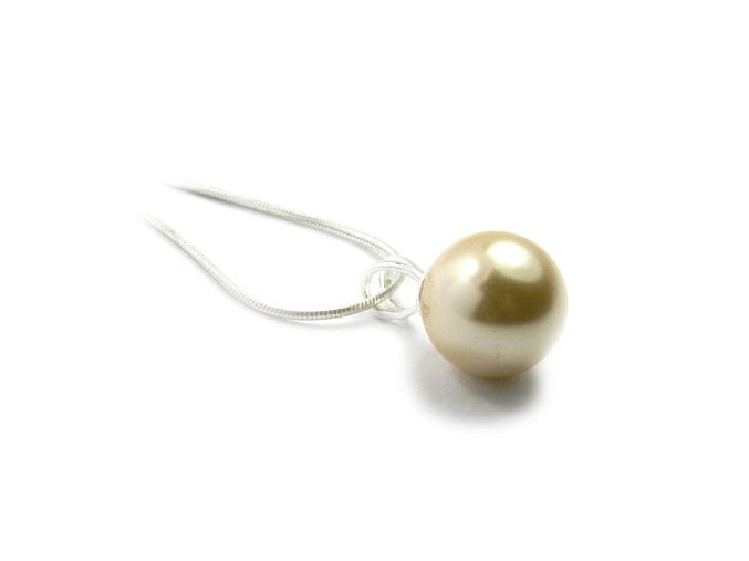 Strieborný perlový prívesok