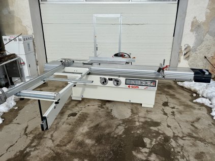 Formátovací pila SCM SI300N