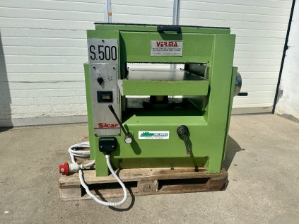 CC86586B 75D6 4941 909C A0456F9F06B5 1 201 a