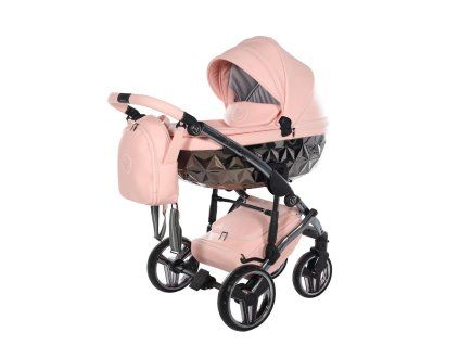 Diamond-shaped carrycot in soft pink finish