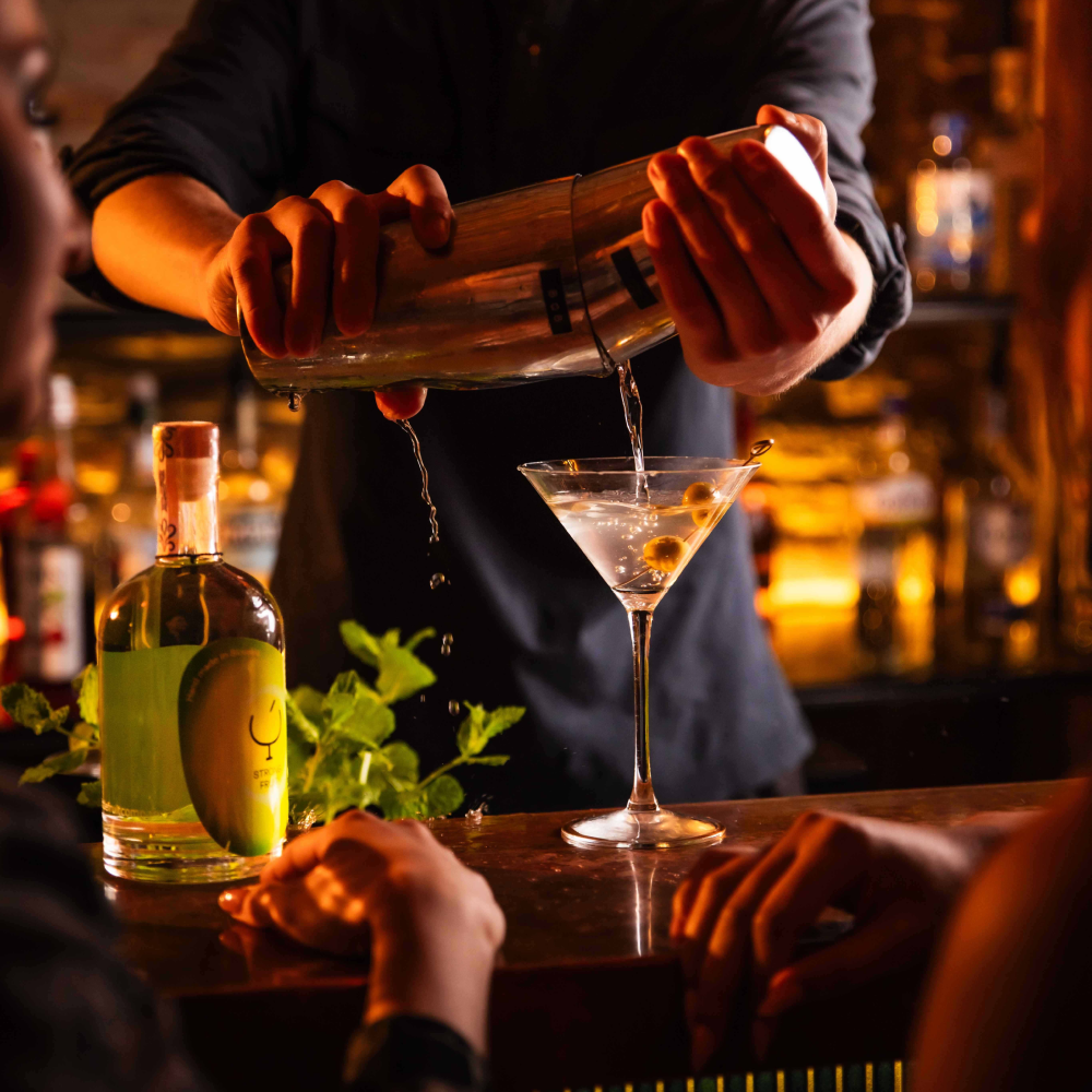 MARTINI O'CLOCK