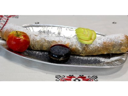 Domáca ťahaná štrúdľa MAKOVÁ S JABLKAMI (Druh celá štrúdľa (nakrájate 12 - 15 ks))