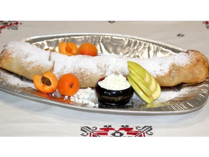 Pravá ťahaná štrúdľa TVAROHOVÁ S MARHUĽAMI (celá noha pás) 1kg