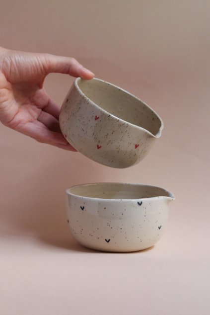 Chawan na matchu srdíčkatý tečkatý