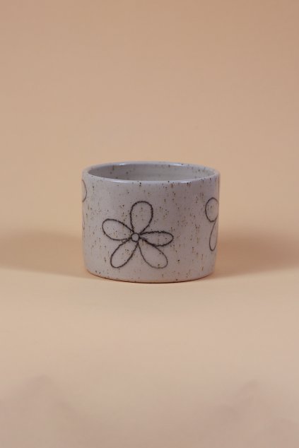 Kalíšek černé kytičky 280 ml