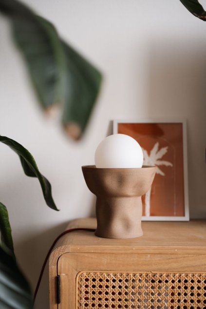 ručně točená keramická lampička toffee s LED žárovkou, Studimo