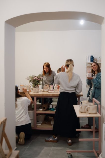 Malování, víno a jednohubky | Únor 13.2.