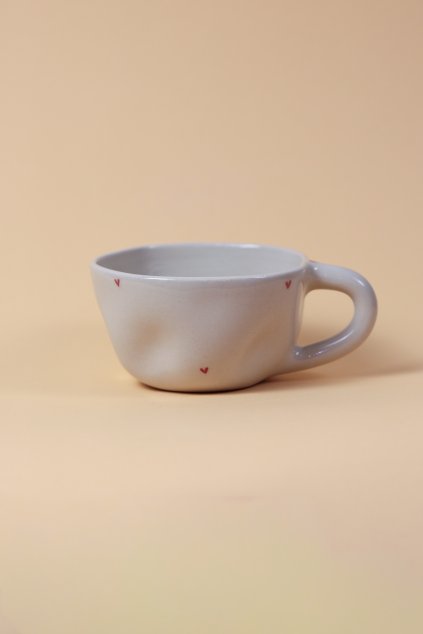 Hrnek otevřený pomačkaný červená srdíčka