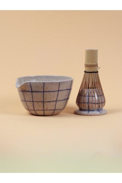 ručně točený matcha set, chawan a chasen holder, mřížka, Studimo