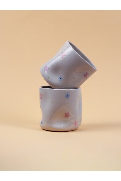 Iced cup louka květ
