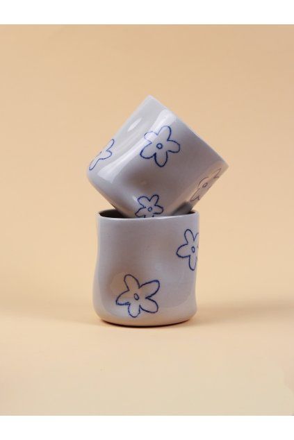 Iced cup modré kreslené kytičky