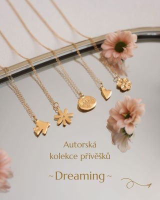 Naše první opravdu NAŠE kolekce náhrdelníků je tadyyy a tentokrát hezky zblízka! 🌸✨ Navrhly jsme ji hravě ~...