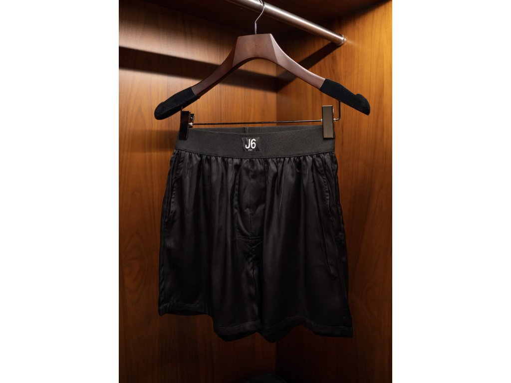 NOIR SHORT SATIN